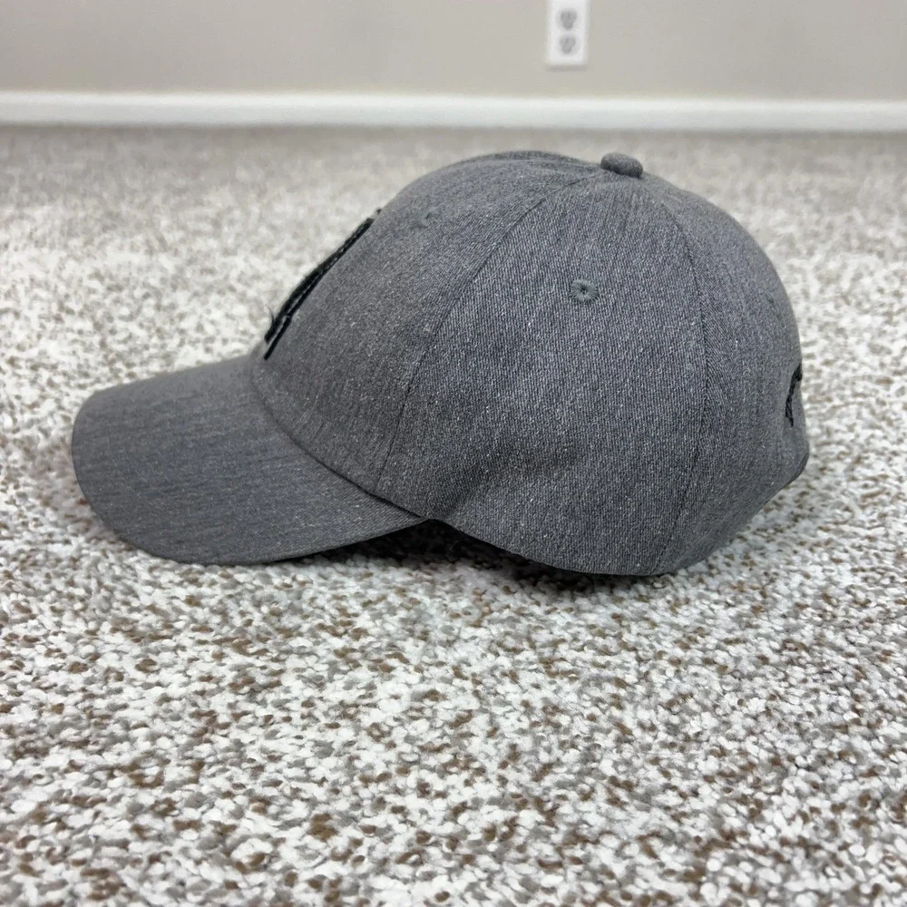 Iowa Hawkeyes Hat Cap Strap Back One Size Gray NCAA Football Hawkeye Authentic